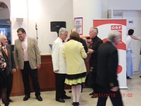 CIMG0228_im Saal-09.jpg